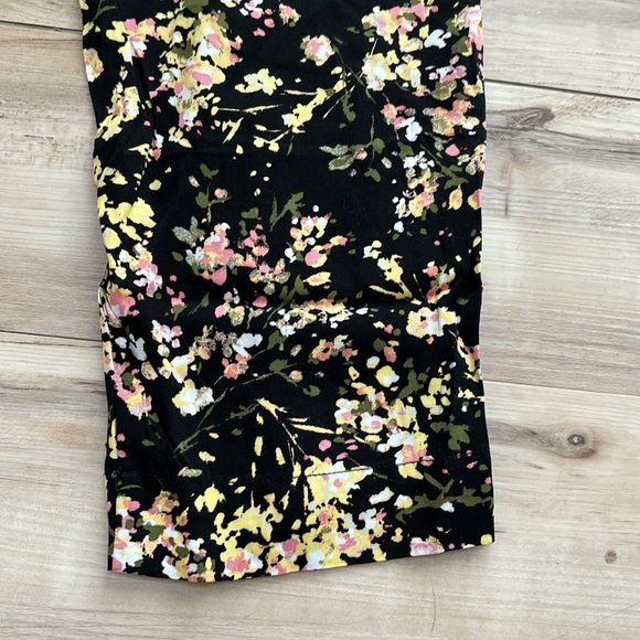 NWT Jessica Simpson Floral Pants with Pockets. Bouquet Splash. Tapered Leg. Flow - Picture 8 of 11
